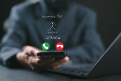 Nuova truffa AI: il silenzio che ruba la voce