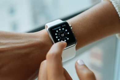 Snapdragon Wear Elite: l’intelligenza artificiale arriva davvero al polso