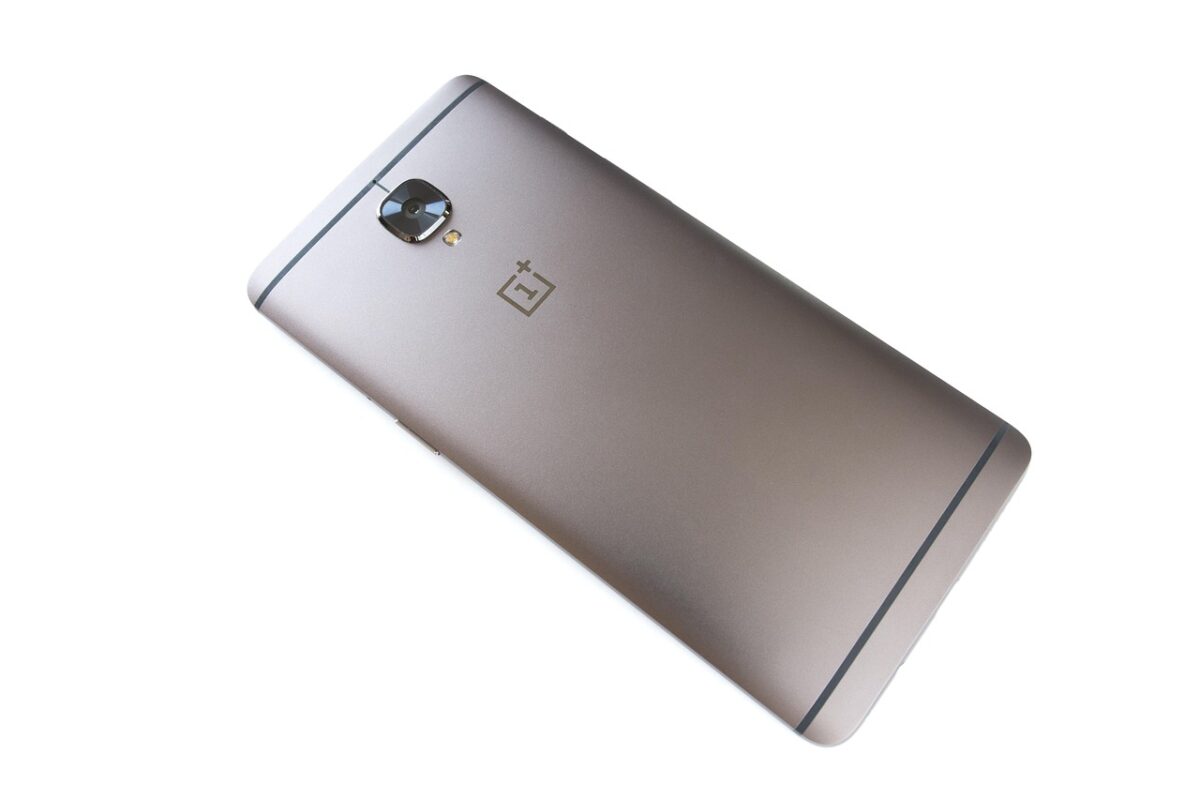 OnePlus Europa: addio ufficiale al mercato hardware