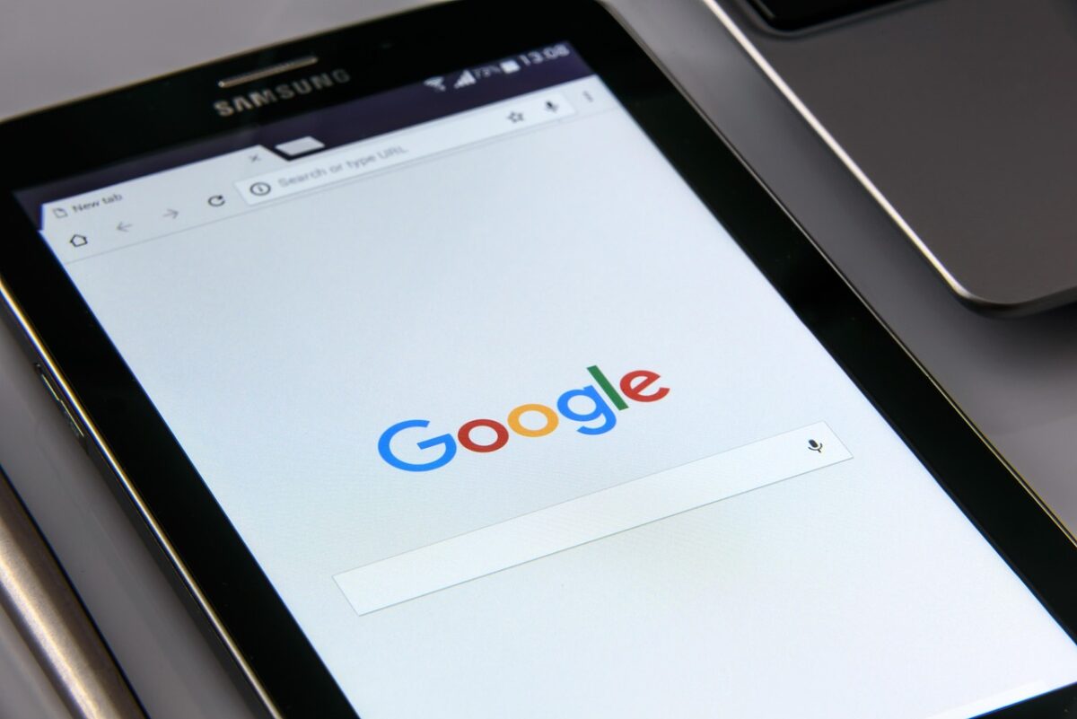 Addio a Google Assistant: il passaggio a Gemini su Android Addio a Google Assistant: il passaggio a Gemini su Android