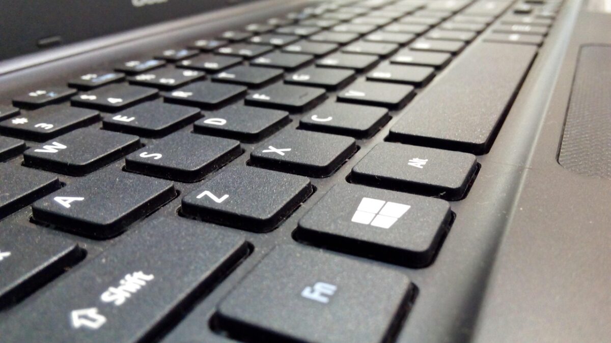 Microsoft cambia la gestione energetica dei laptop: più autonomia, meno sprechi Microsoft cambia la gestione energetica dei laptop: più autonomia, meno sprechi